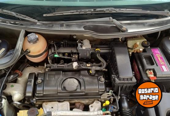 Autos - Peugeot 206 generaci�n plus 1.4 2012 Nafta 88000Km - En Venta