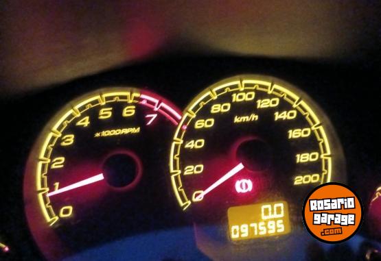 Autos - Chevrolet CLASSIC 2015 Nafta 98000Km - En Venta