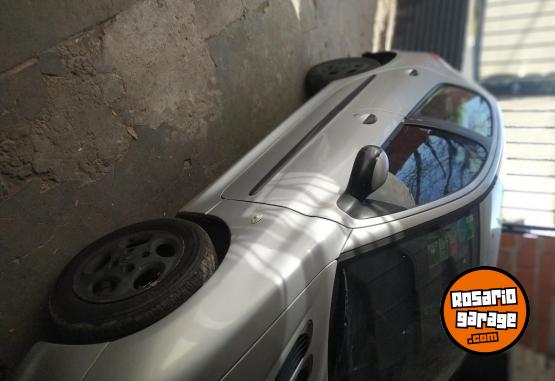 Autos - Peugeot 206 2006 GNC 250000Km - En Venta