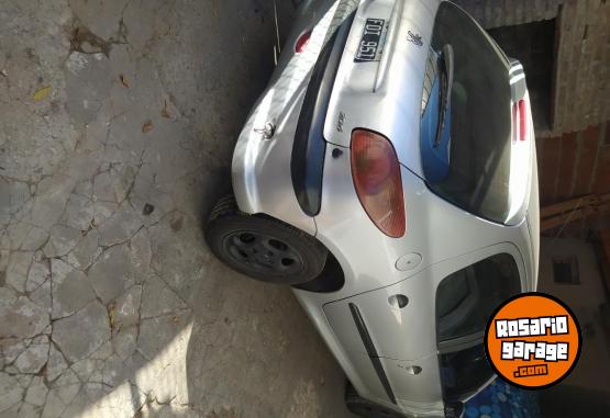 Autos - Peugeot 206 2006 GNC 250000Km - En Venta