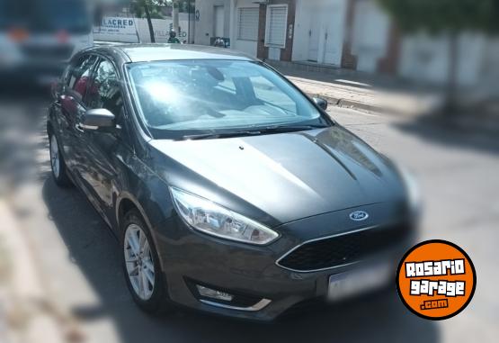 Autos - Ford FOCUS 2027 2.0 SE 2017 Nafta 72900Km - En Venta