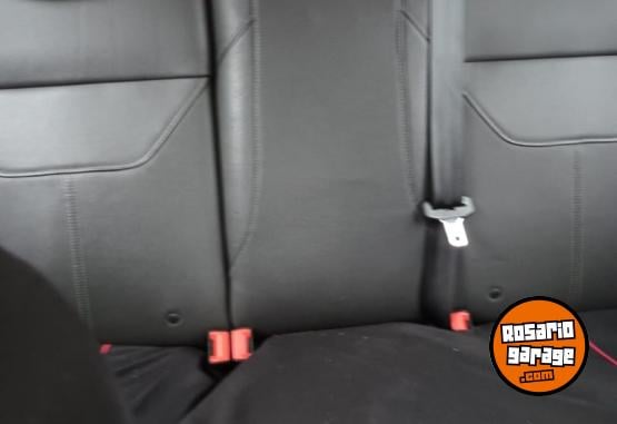 Autos - Ford FOCUS 2027 2.0 SE 2017 Nafta 72900Km - En Venta