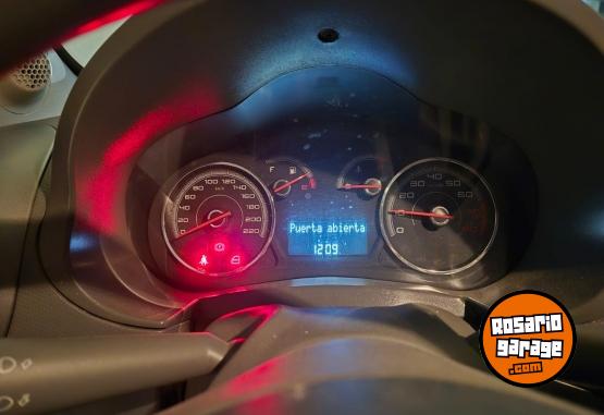 Autos - Fiat Palio Atractive 1.4 2013 GNC 139000Km - En Venta
