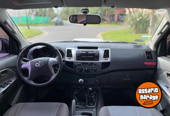 Camionetas - Toyota Hilux 2015 Diesel 270000Km - En Venta