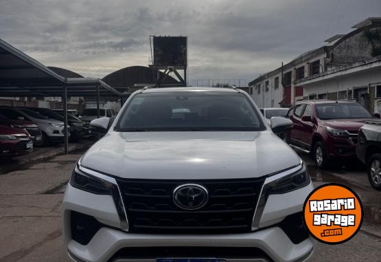 Camionetas - Toyota SW4 SRX 2.8 4x4 AT 2021 Diesel 120000Km - En Venta