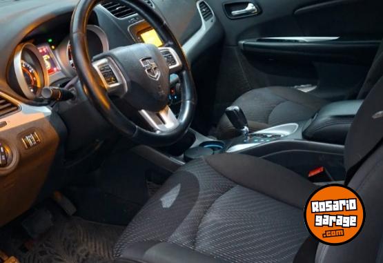 Camionetas - Dodge journey 2012 Nafta 169000Km - En Venta