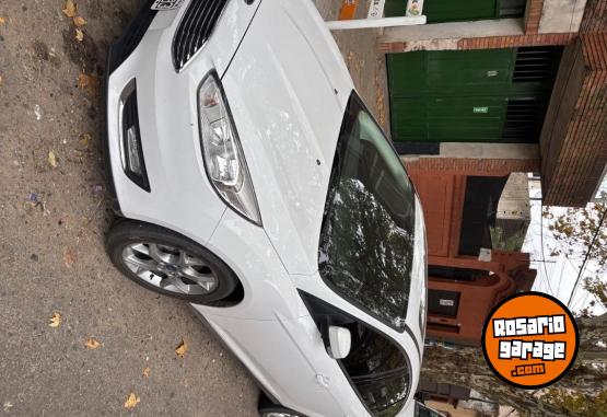 Autos - Ford Focus 2.0 Se Plus 2015 Nafta 128000Km - En Venta