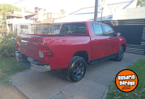 Camionetas - Toyota Hilux DC SR 2.4 2022 Diesel 55000Km - En Venta