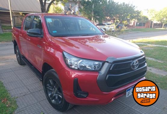 Camionetas - Toyota Hilux DC SR 2.4 2022 Diesel 55000Km - En Venta