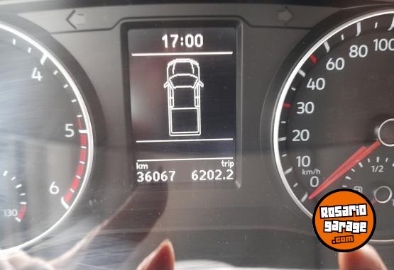 Camionetas - Volkswagen Trendline 4�2 2023 Diesel 36000Km - En Venta