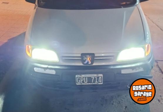 Utilitarios - Peugeot Partner 2007 Diesel 195000Km - En Venta