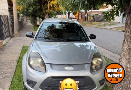 Autos - Ford KA Viral 1.6 2012 Nafta 125000Km - En Venta