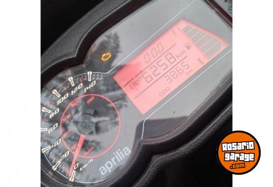 Motos - Aprilia SR 160 2024 Nafta 3800Km - En Venta