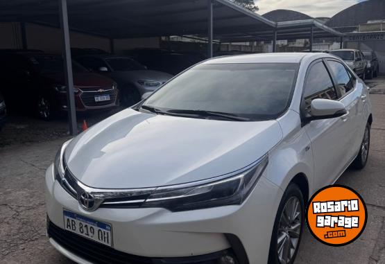 Autos - Toyota Corolla XEi 1.8 MT 2017 Nafta 85000Km - En Venta