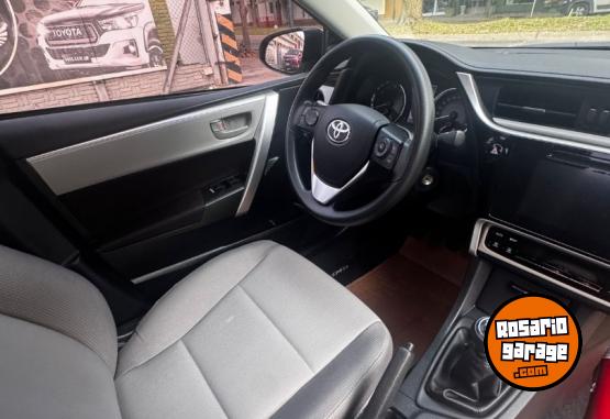 Autos - Toyota Corolla XEi 1.8 MT 2017 Nafta 85000Km - En Venta
