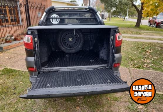 Camionetas - Fiat Strada Adventure 2014 2014 Nafta 270000Km - En Venta
