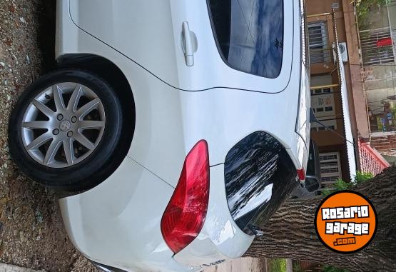 Autos - Peugeot 2015. Allure 2015 Nafta 135000Km - En Venta