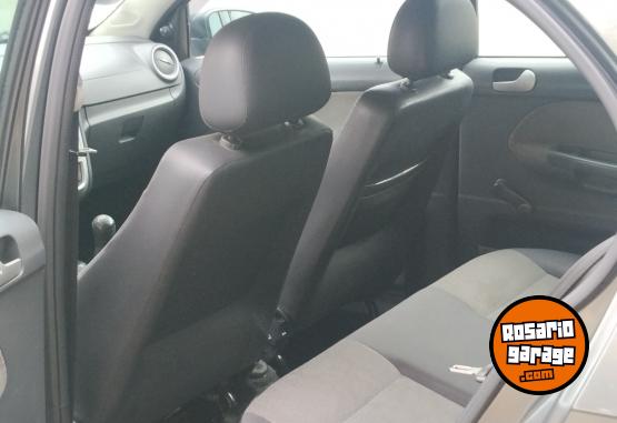 Autos - Volkswagen Gol trend 2013 GNC 142000Km - En Venta