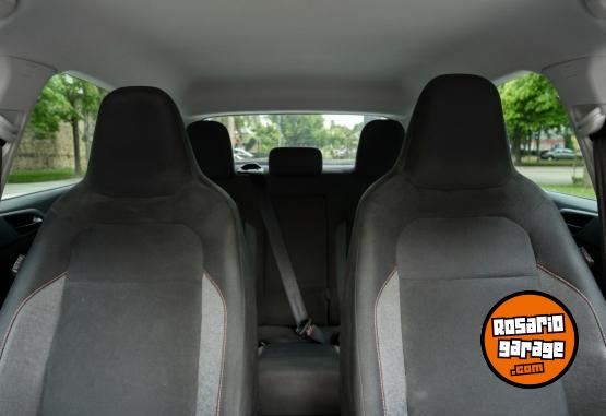 Autos - Volkswagen Polo Track 2024 Nafta 36000Km - En Venta