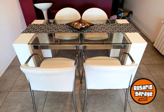 Hogar - Mesa de comedor + 4 sillas - En Venta