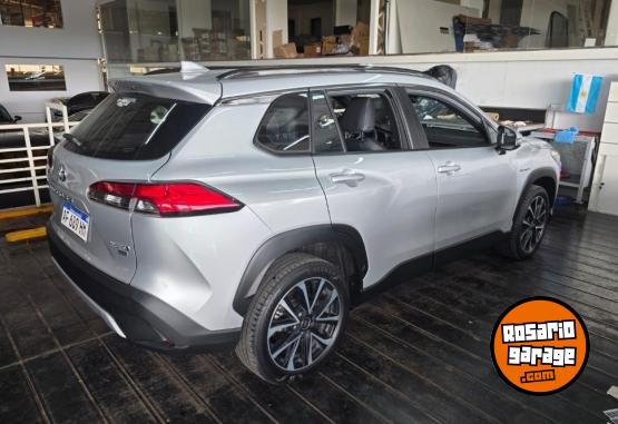 Autos - Toyota Corolla cross SEG H�BRIDO 2022 Electrico / Hibrido 60100Km - En Venta