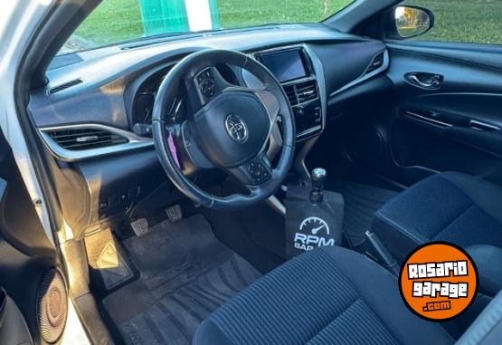 Autos - Toyota 1.5 Nafta (L/20) XLS 2021 Nafta 52300Km - En Venta