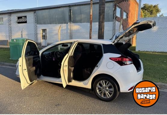 Autos - Toyota 1.5 Nafta (L/20) XLS 2021 Nafta 52300Km - En Venta