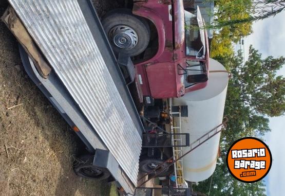 Camiones y Grúas - Líquido atmosférico motor 1114 caja fae tanque 10 mil litros listo para trabajar pongo diferencia por amarok - En Venta