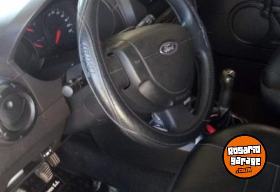 Autos - Ford 2011 2011 Nafta 211000Km - En Venta