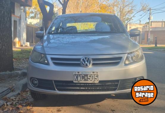 Autos - Volkswagen Voyage Highline 2012 Nafta 216000Km - En Venta