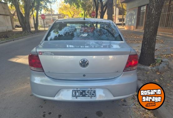 Autos - Volkswagen Voyage Highline 2012 Nafta 216000Km - En Venta