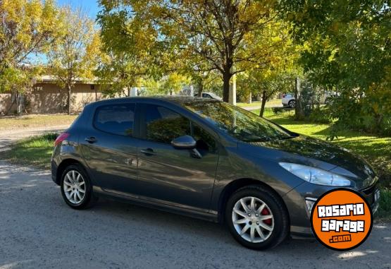 Autos - Peugeot 308 2013 Nafta 102000Km - En Venta