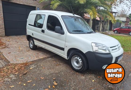 Utilitarios - Citroen Berlingo partner 2016 Diesel 148000Km - En Venta