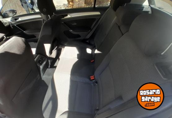 Autos - Volkswagen Golf 2017 Nafta 97000Km - En Venta