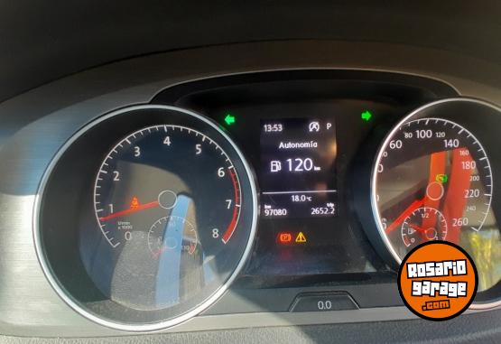 Autos - Volkswagen Golf 2017 Nafta 97000Km - En Venta