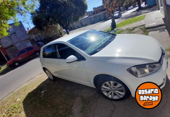 Autos - Volkswagen Golf 2017 Nafta 97000Km - En Venta