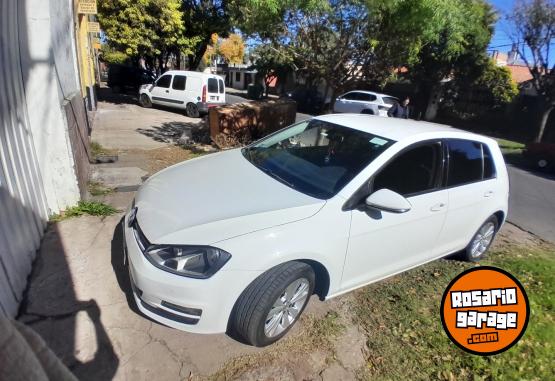 Autos - Volkswagen Golf 2017 Nafta 97000Km - En Venta