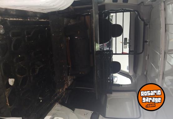 Utilitarios - Fiat Doblo 1.4 2018 GNC 222000Km - En Venta
