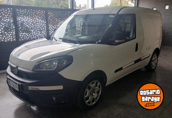 Utilitarios - Fiat Doblo 1.4 2018 GNC 222000Km - En Venta