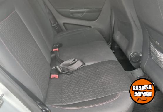 Autos - Volkswagen Crossfox 2013 Nafta 250000Km - En Venta