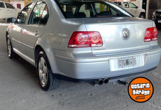 Autos - Volkswagen Bora 2009 Nafta 207000Km - En Venta