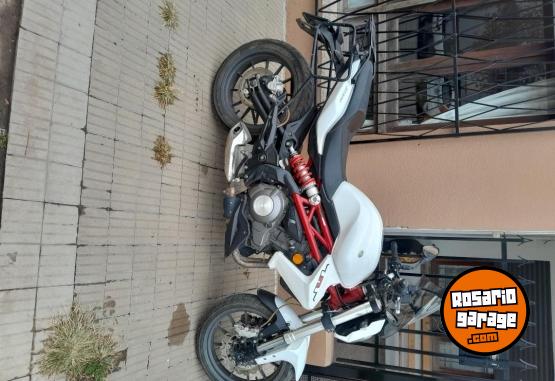Motos - Benelli 302 2018 Nafta 24000Km - En Venta
