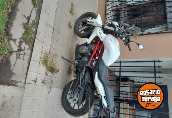 Motos - Benelli 302 2018 Nafta 24000Km - En Venta