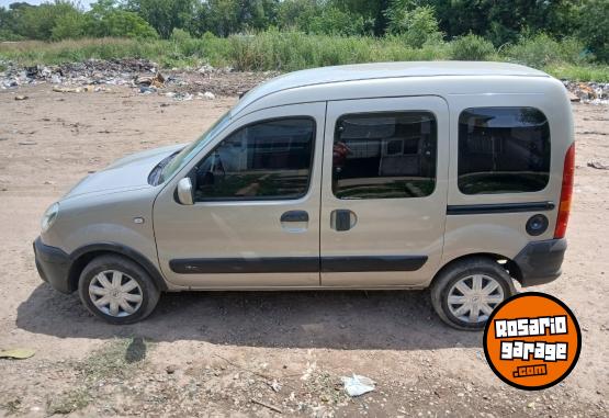 Utilitarios - Renault Kangoo 2010 Nafta 196000Km - En Venta