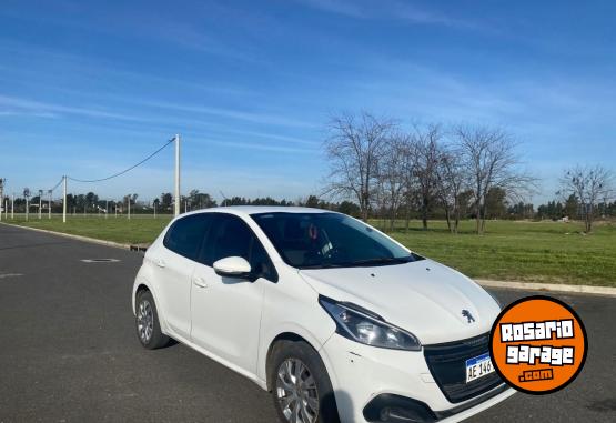 Autos - Peugeot 208 active 2020 Nafta 64000Km - En Venta