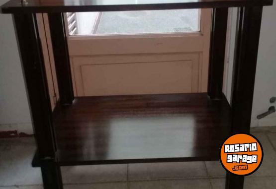 Hogar - Liquido mesa con rueditas - En Venta