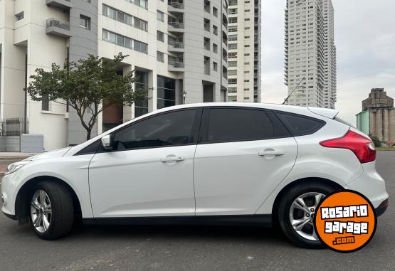 Autos - Ford Focus SE Plus 2025 Nafta 82000Km - En Venta