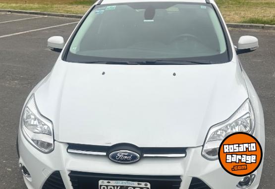 Autos - Ford Focus SE Plus 2025 Nafta 82000Km - En Venta