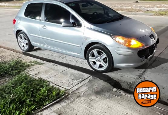 Autos - Peugeot 307 2006 Nafta 200000Km - En Venta