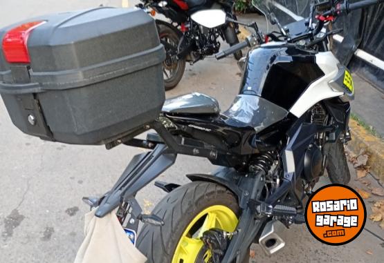 Motos - CF CFmoto 650 NK 2024 Nafta 5900Km - En Venta